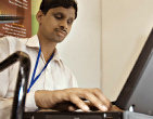 Krishnakant Mane: con discapacidad visual rechaza totalmente el software privativo